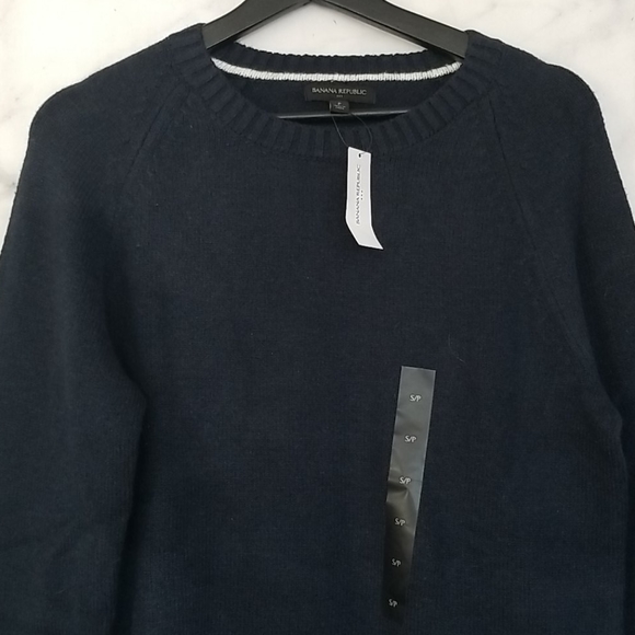 Banana Republic Other - NWT Banana Republic crew neck sweater